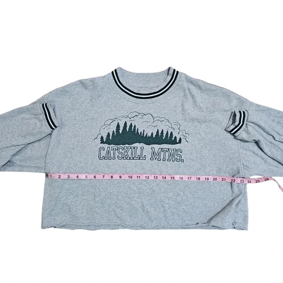 American Eagle Small Cropped Catskill Mountains Graphic Y2K Grunge Sweatshirt - Picture 6 of 7